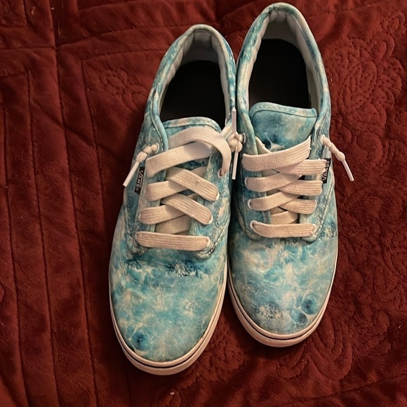 Vans  coastal cloud blue & white women’s size 9 canvas shoes Beach walking shoes - Picture 1 of 12
